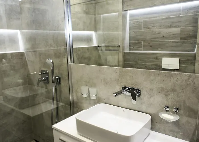 Luxury דירה פוגורזליצה